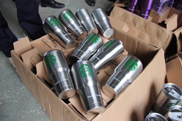 Các chuyên gia lên tiếng về 2 chất kịch độc có trong bình giữ nhiệt Trung Quốc