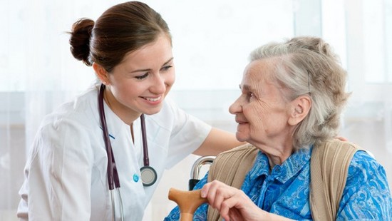 Cứ 4 Điều dưỡng ra trường chỉ có 1 người có cơ hội làm việc
