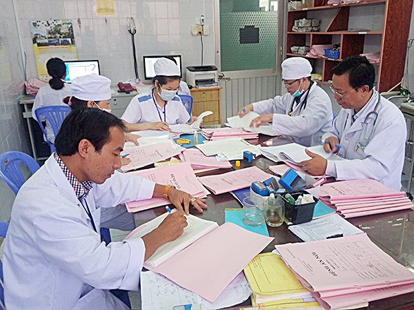 Nếu tự chủ, lương bác sĩ bệnh viện công sẽ đạt mức trung bình 50 triệu/ tháng