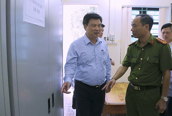 Thứ trưởng Nguyễn Hữu Độ: “Đề thi THPT Quốc gia 2019 sẽ không nặng ghi nhớ số liệu”