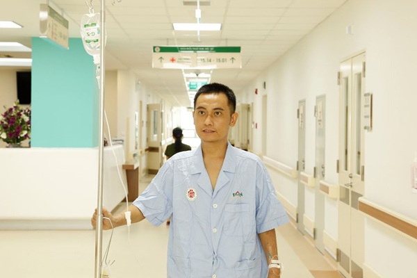 Chỉ còn 1 – 2 ngày lo hậu sự, người đàn ông Hà nội sống lại nhờ lá gan mới