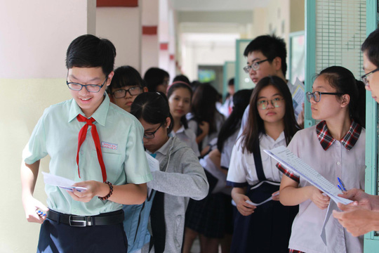 Cuộc chiến "khốc liệt" thi vào lớp 10 với tỷ lệ chọi cao ngất ngưởng