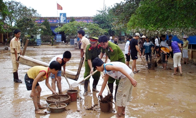 Đề phòng 5 dịch bệnh dễ bùng phát nhất sau mưa bão
