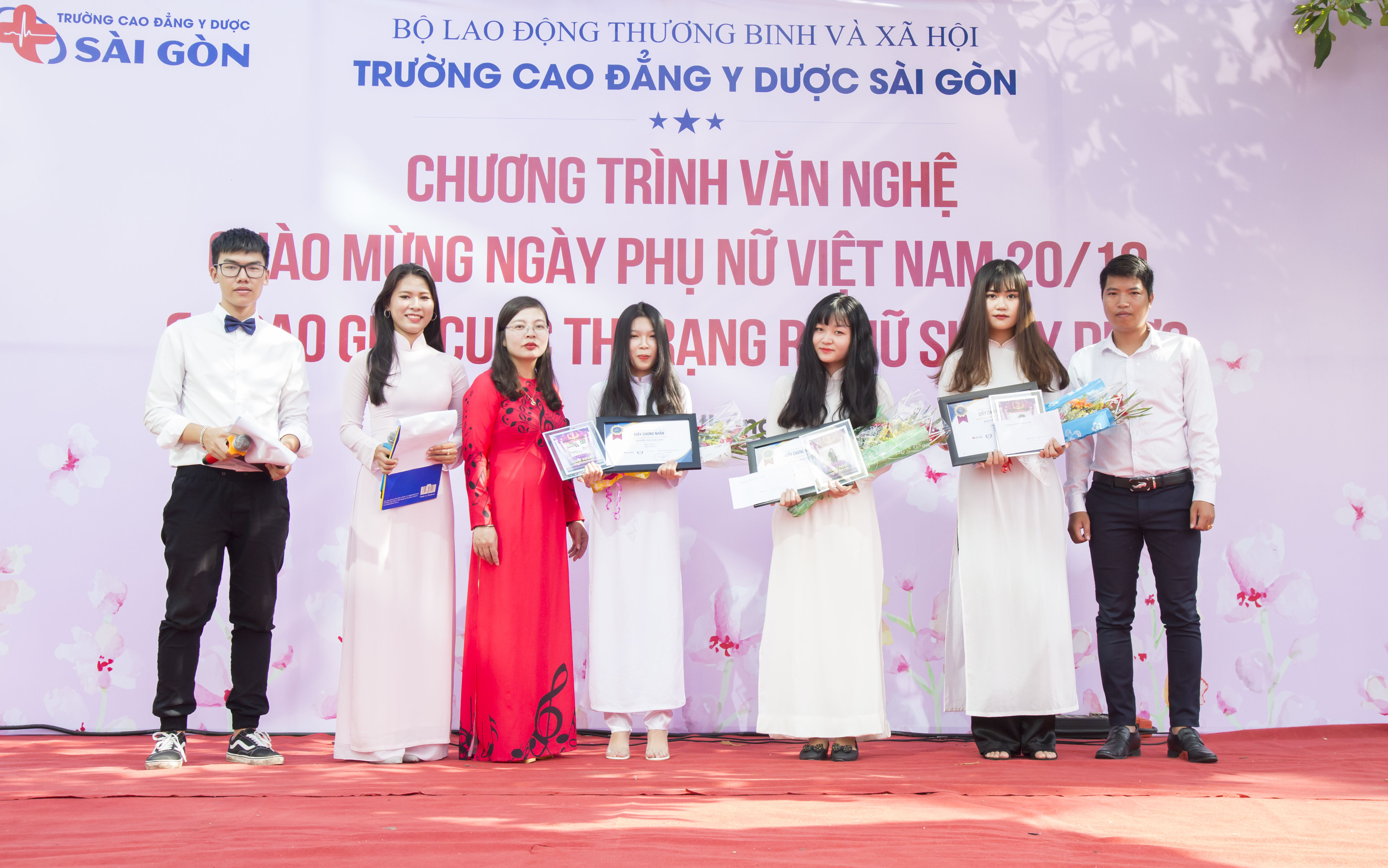 Hơn 500 bạn trẻ tham gia ngày hội hiến máu nhân đạo của Trường Cao đẳng Y dược Sài Gòn