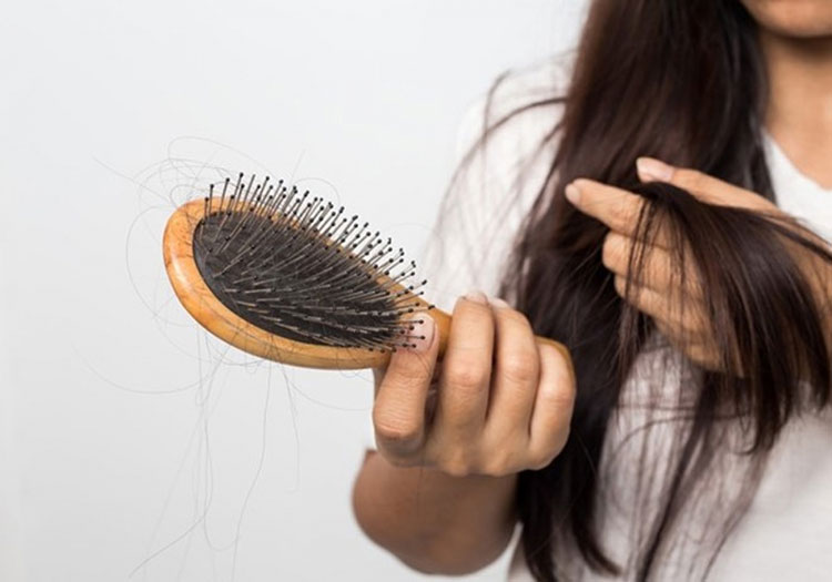 Mách bạn cách trị rụng tóc nhanh chóng tại nhà