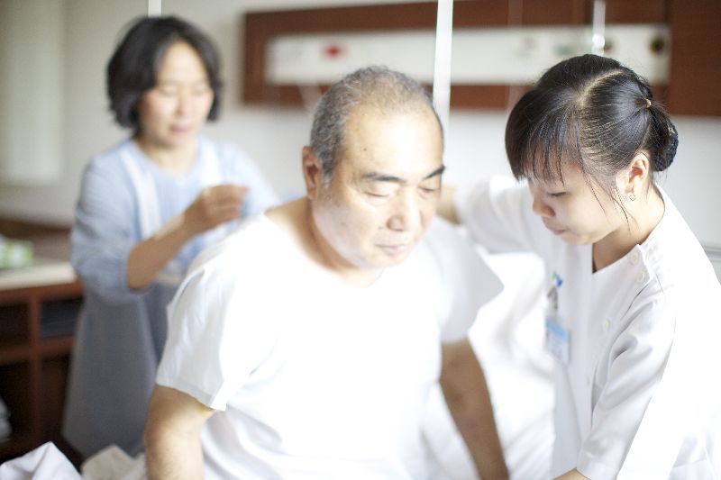 Ngành Điều dưỡng có dễ xin việc không?