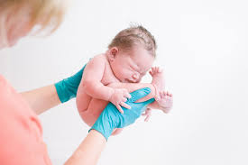 Sự hy sinh thầm lặng của những người làm nghề Hộ sinh
