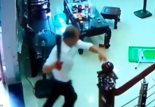 Thảm án: Trưởng trạm y tế chém 3 người, phóng hoả hiện trường rồi tự sát tại Hà Nội