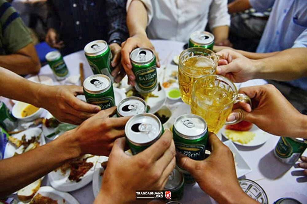 Từ nay, chỉ được bán rượu, bia và đồ uống có cồn từ 6h đến 22h?