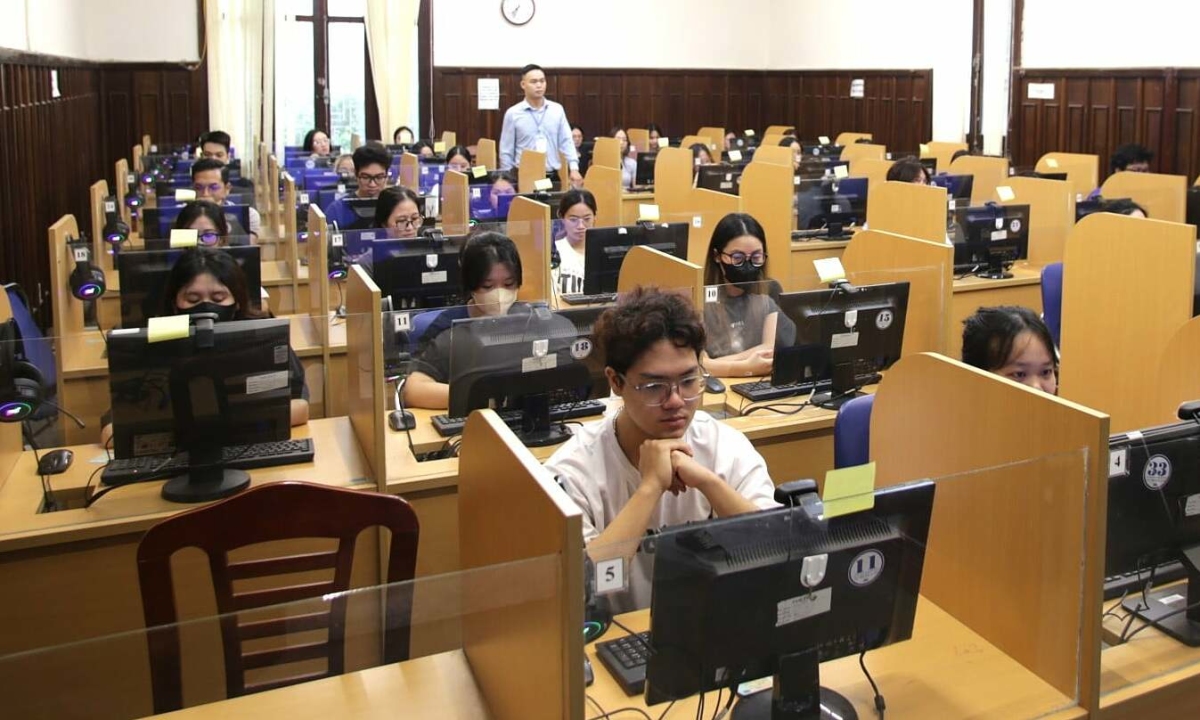 Đề xuất chụp ảnh thí sinh thi chứng chỉ ngoại ngữ