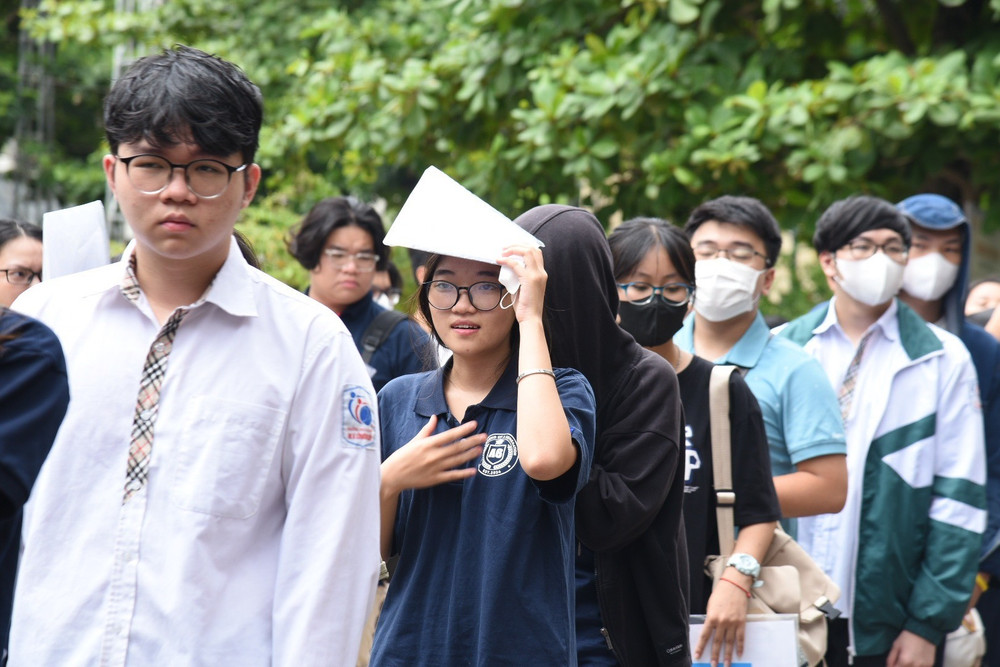 Năm 2025 nhiều trường Đại học điều chỉnh thời gian xét tuyển các phương thức