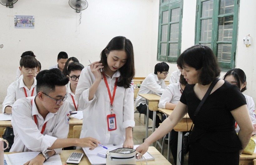 Choáng ngợp với ngữ liệu trong đề thi tham khảo kỳ thi THPT 2025