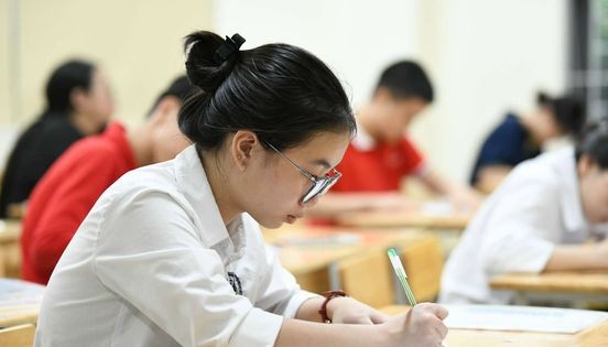 Cộng 2 điểm vào lớp 10 cho con cán bộ cách mạng trước 1945 thu hút dư luận