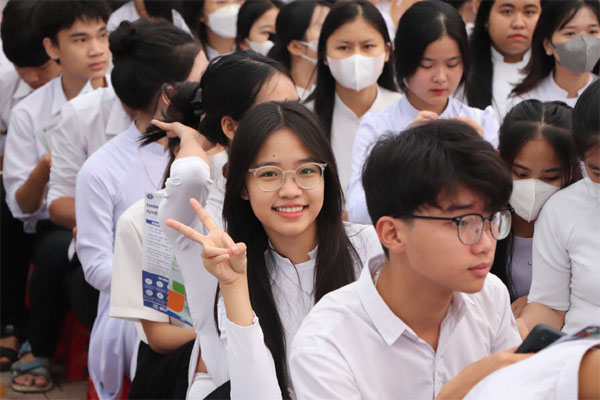 Trường công ở Hà Nội có mức cao nhất 6,1 triệu đồng/tháng