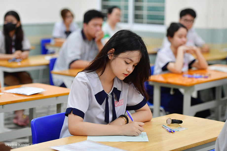 Dự thảo quy chế thi tốt nghiệp và thi lớp 10 năm 2025 dự kiến công bố vào tháng 10