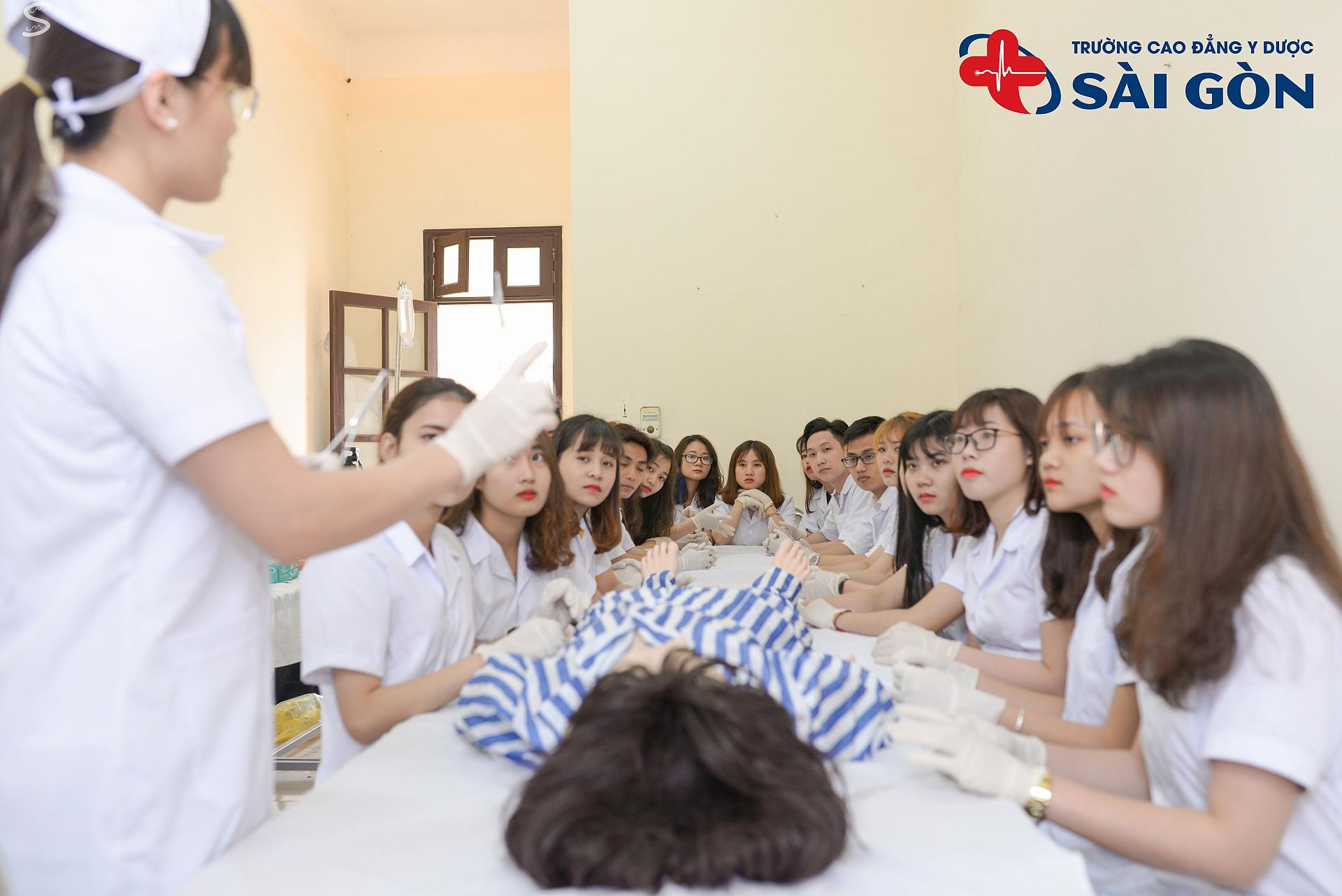Trường Cao đẳng Y Dược Sài Gòn đào tạo chuyên sâu về thực hành