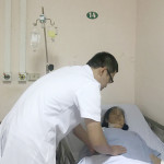 Áp dụng kiểu ăn chay theo mạng 45 ngày, người phụ nữ Hà Nội chết đi sống lại 6 lần