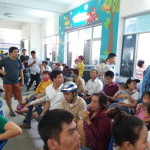ĐÀ NẴNG: "Vỡ trận" khi đưa con đi tiêm vắc - xin 6 trong 1 cho con