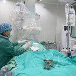 QUẢNG NINH: Các bác sĩ căng thẳng cứu sống cô gái trẻ bị vỡ thận, vỡ gan