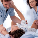 Có nên học ngành Hộ sinh TPHCM không?