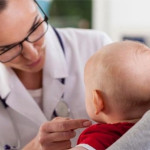 Tổng hợp những dấu hiệu nhận biết viêm màng não ở trẻ em